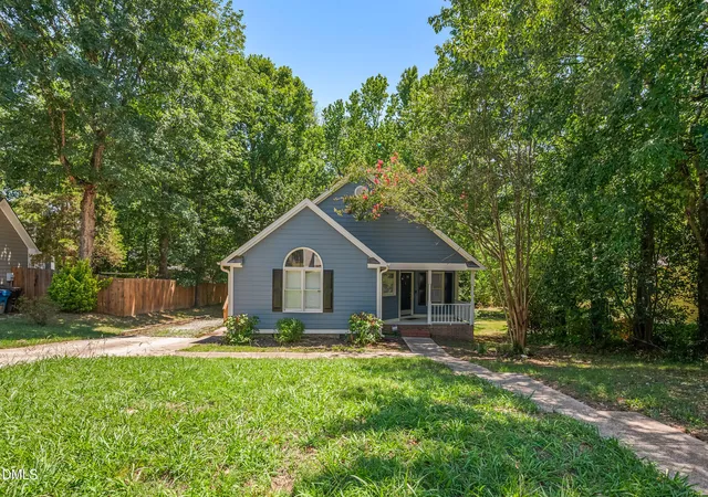 Homes for sale in Durham, NC | 3504 Penn Dr, Durham, NC 27703 | MLS# 10177707