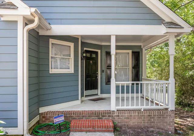 Homes for sale in Durham, NC | 3504 Penn Dr, Durham, NC 27703 | MLS# 10177707