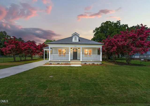 Photo 3 of Sale Pending at 175 Tracy Ln, Dunn, NC 28334 | MLS# 10177818 | Listing updated on 2026-09-11