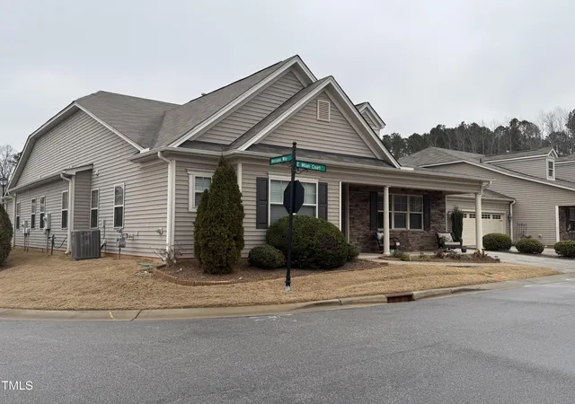Homes for sale in Clayton, NC | 13 E Milan Ct, Clayton, NC 27527 | MLS# 10177650