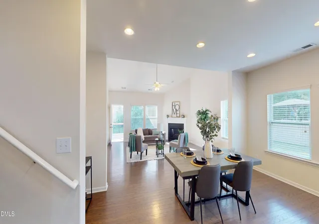 4th image of 713 Harvest Point Dr, Fuquay Varina, NC 27526 | MLS# 10177715