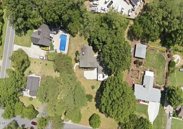 Photo 4 of Single family home for sale at 130 Harris St, Wendell, NC 27591 | MLS# 10177756 | Listing updated on 2026-09-11