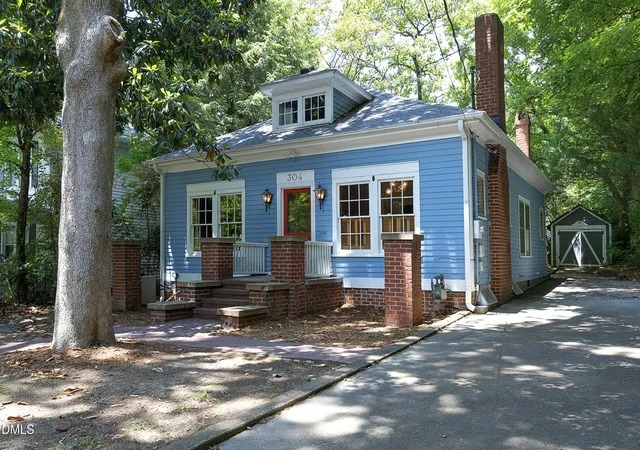 1st image of 304 Mccauley St, Chapel Hill, NC 27516 | MLS# 10183685