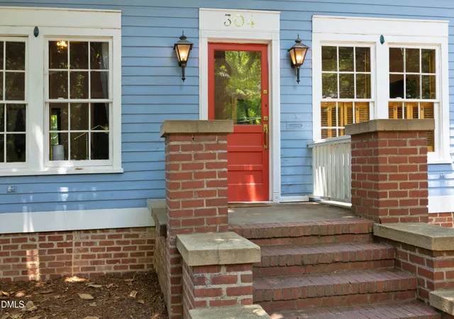3rd image of 304 Mccauley St, Chapel Hill, NC 27516 | MLS# 10183685