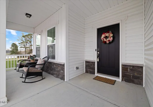 Photo 3 of Single family home for sale at 1237 Huffington Oak Dr, Willow Spring, NC 27592 | MLS# 10187294 | Listing updated on 2026-09-21