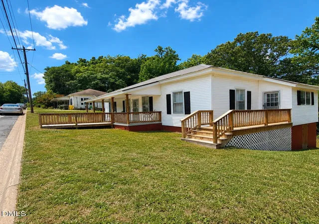 Homes for sale in Roxboro, NC | 221 Lake Dr, Roxboro, NC 27573 | MLS# 10177928