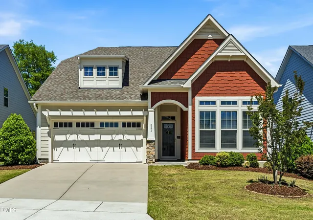 Photo 2 of Single family home for sale at 821 Traditions Ridge Dr, Wake Forest, NC 27587 | MLS# 10184161 | Listing updated on 2026-10-21
