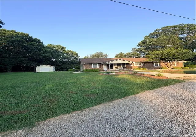Photo 2 of Single family home for sale at 823 Abbott Rd, Henderson, NC 27537 | MLS# 765213 | Listing updated on 2026-08-28