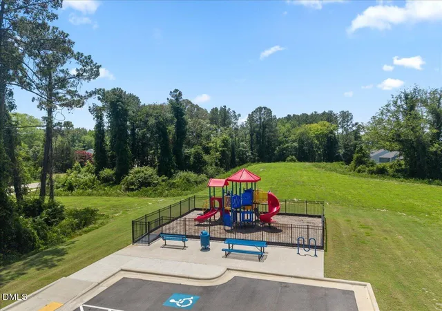49th image of 2424 Pikes Peak Dr, Raleigh, NC 27616 | MLS# 10177776