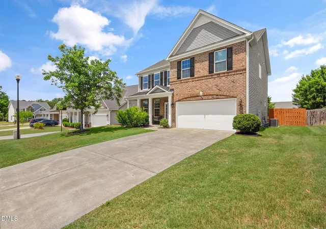 Photo 2 of Single family home for sale at 314 Red Mountain Ln, Knightdale, NC 27545 | MLS# 10178823 | Listing updated on 2026-09-23