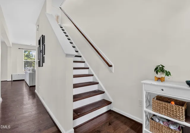 Photo 4 of Single family home for sale at 314 Red Mountain Ln, Knightdale, NC 27545 | MLS# 10178823 | Listing updated on 2026-09-23