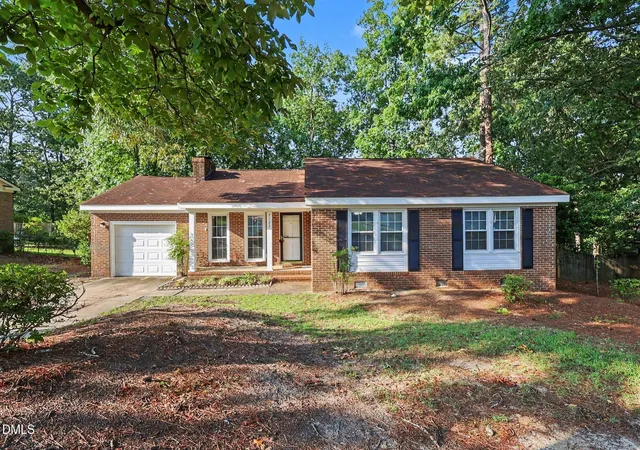 Photo 2 of Sale Pending at 7123 Evanston St, Fayetteville, NC 28314 | MLS# 10177826 | Listing updated on 2026-09-17