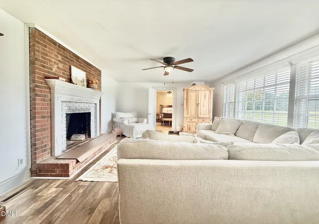 Homes for sale in Elon, NC | 1418 Pagetown Rd, Elon, NC 27244 | MLS# 10177788