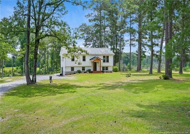 Photo 4 of Single family home for sale at 322 Shady Ln, Cameron, NC 28326 | MLS# 765181 | Listing updated on 2026-08-24