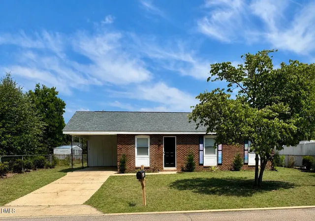 Photo 1 of Single family home for sale at 5543 Livingston Dr, Fayetteville, NC 28311 | MLS# 10178515 | Listing updated on 2026-07-28