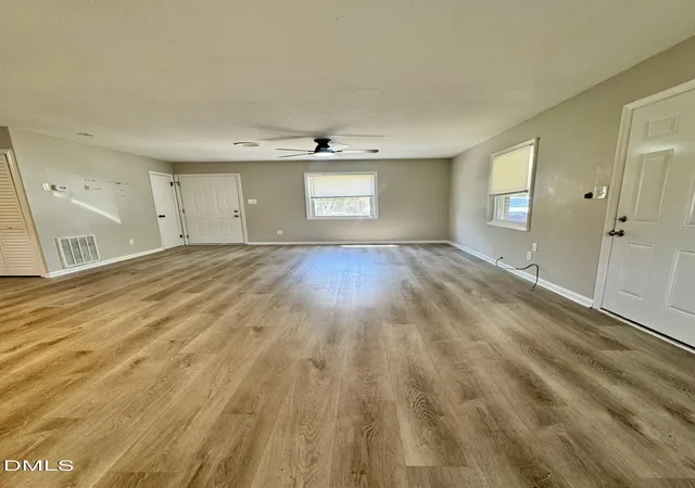 Photo 3 of Single family home for sale at 5543 Livingston Dr, Fayetteville, NC 28311 | MLS# 10178515 | Listing updated on 2026-07-28