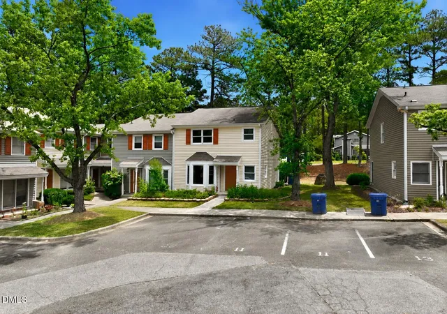 Photo 3 of Townhouse for sale at 513 Darby Glen Ln, Durham, NC 27713 | MLS# 10177966 | Listing updated on 2026-07-27