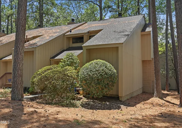 Homes for sale in Durham, NC | 4100 Five Oaks Dr, Durham, NC 27707 | MLS# 10177852
