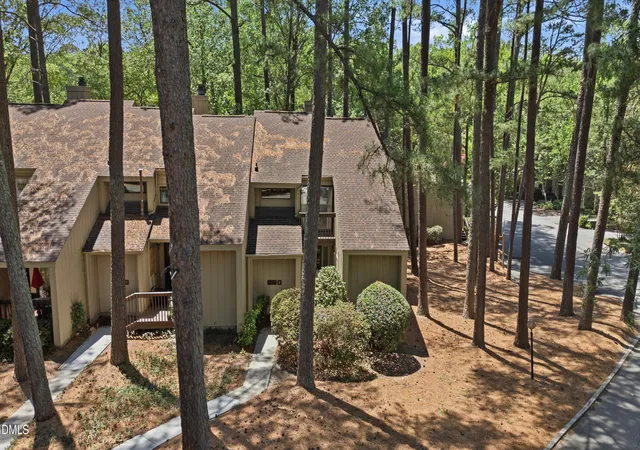 2nd image of 4100 Five Oaks Dr, Durham, NC 27707