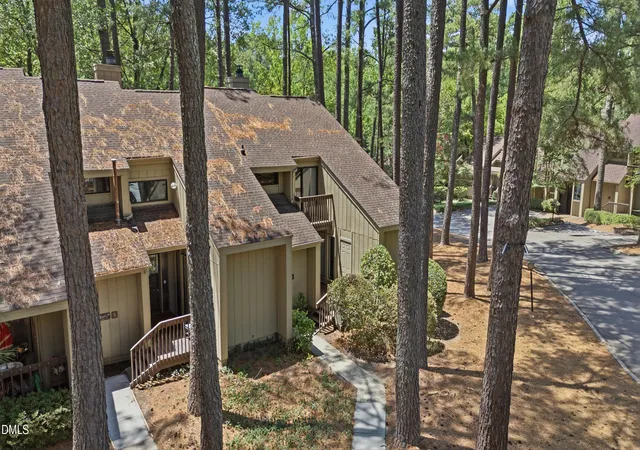 Homes for sale in Durham, NC | 4100 Five Oaks Dr, Durham, NC 27707 | MLS# 10177852