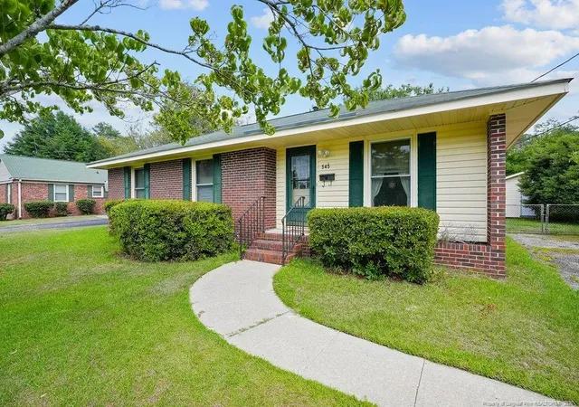 3rd image of 545 Waterbury Dr, Fayetteville, NC 28311 | MLS# 765317