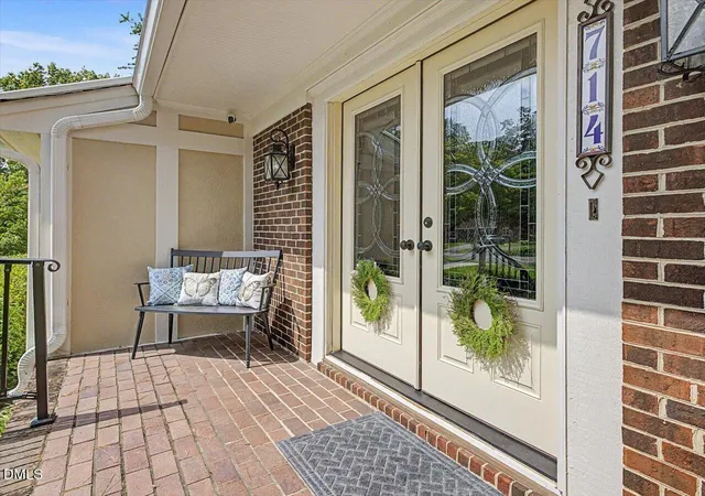 Photo 4 of Sale Pending at 714 Chestnut Dr, Smithfield, NC 27577 | MLS# 10178130 | Listing updated on 2026-09-03