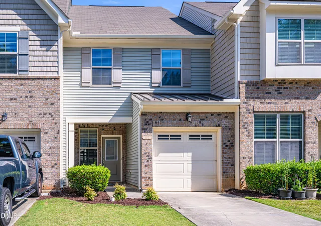 Homes for sale in Cary, NC | 1124 Contessa Dr, Cary, NC 27513 | MLS# 10178840