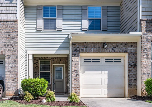 Homes for sale in Cary, NC | 1124 Contessa Dr, Cary, NC 27513 | MLS# 10178840