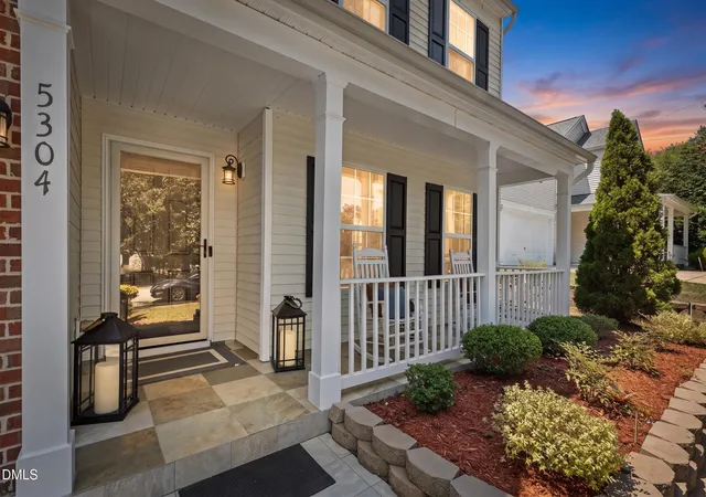 Photo 3 of Single family home for sale at 5304 Seaspray Ln, Raleigh, NC 27610 | MLS# 10179149 | Listing updated on 2026-08-03