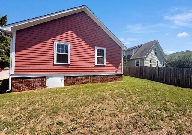 5th image of 900 Dorothy Sanders Wy, Raleigh, NC 27601 | MLS# 10178231