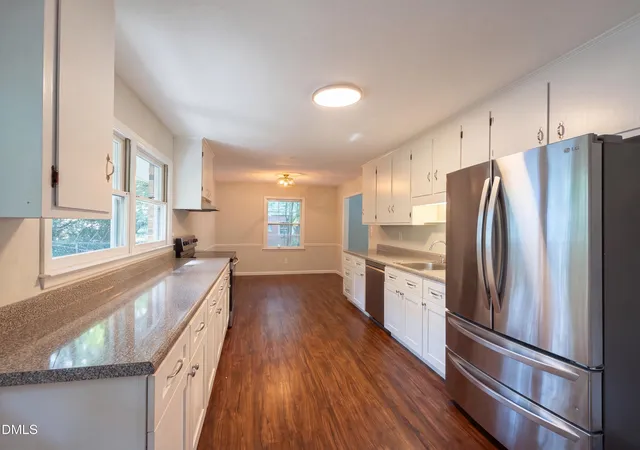 2nd image of 917 Hillview Dr, Cary, NC 27511 | MLS# 10178233