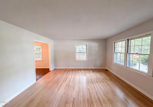 4th image of 917 Hillview Dr, Cary, NC 27511 | MLS# 10178233