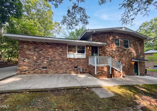 5th image of 917 Hillview Dr, Cary, NC 27511 | MLS# 10178233