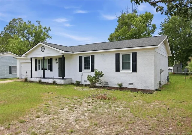2nd image of 1006 Xavier Dr, Fayetteville, NC 28311 | MLS# 765340
