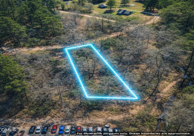 1st image of 13711 Circle Dr, Charlotte, NC 28262 | MLS# 10177926