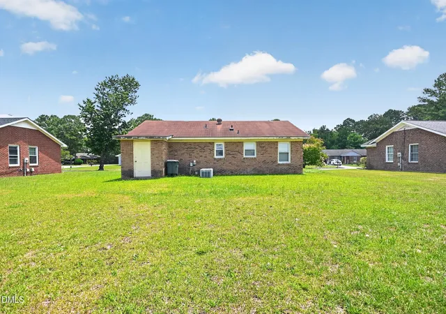 Homes for sale in Greenville, NC | 215 Terrace Ct, Greenville, NC 27834 | MLS# 10177985