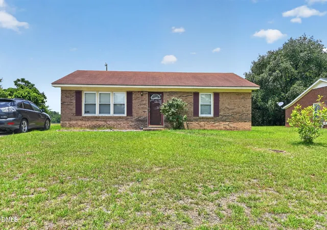 Homes for sale in Greenville, NC | 215 Terrace Ct, Greenville, NC 27834 | MLS# 10177985