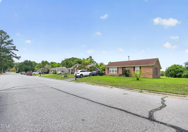 Homes for sale in Greenville, NC | 215 Terrace Ct, Greenville, NC 27834 | MLS# 10177985