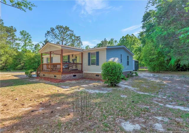 Homes for sale in Elizabethtown, NC | 155 Willard Tatum Rd, Elizabethtown, NC 28337 | MLS# 765404