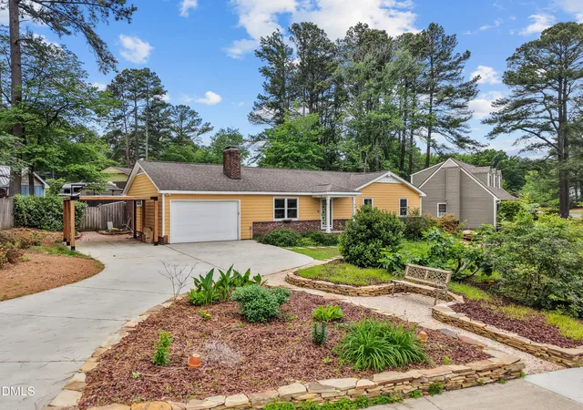 Photo 1 of Single family home for sale at 401 Warren Ave, Cary, NC 27511 | MLS# 10178064 | Listing updated on 2026-09-18