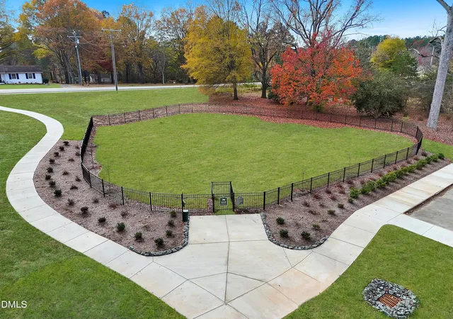 Homes for sale in Cary, NC | 1400 Granholm Road, Cary, NC 27519 | Houzeo