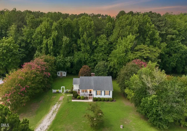 Homes for sale in Zebulon, NC | 104 Meadow Ln, Zebulon, NC 27597 | MLS# 10179265