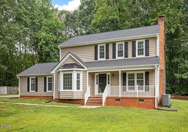 2nd image of 119 E Stratford Dr, Henderson, NC 27537 | MLS# 10178096