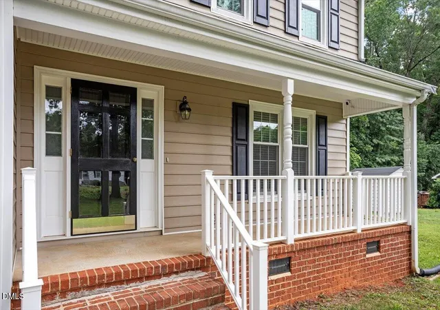 Photo 3 of Single family home for sale at 119 E Stratford Dr, Henderson, NC 27537 | MLS# 10178096 | Listing updated on 2026-10-08