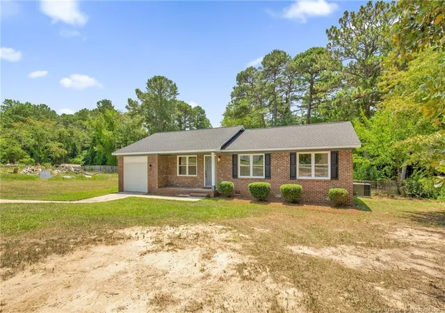 2nd image of 1541 Diamond Rd, Fayetteville, NC 28311 | MLS# 765428