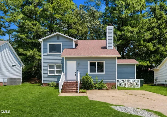 Photo 1 of Single family home for sale at 825 Rawls Dr, Raleigh, NC 27610 | MLS# 10179916 | Listing updated on 2026-08-30