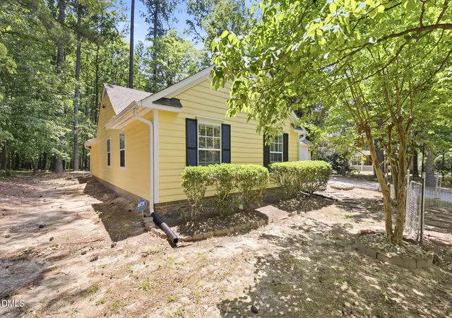 Homes for sale in Durham, NC | 412 Vivaldi Dr, Durham, NC 27712 | MLS# 10178825