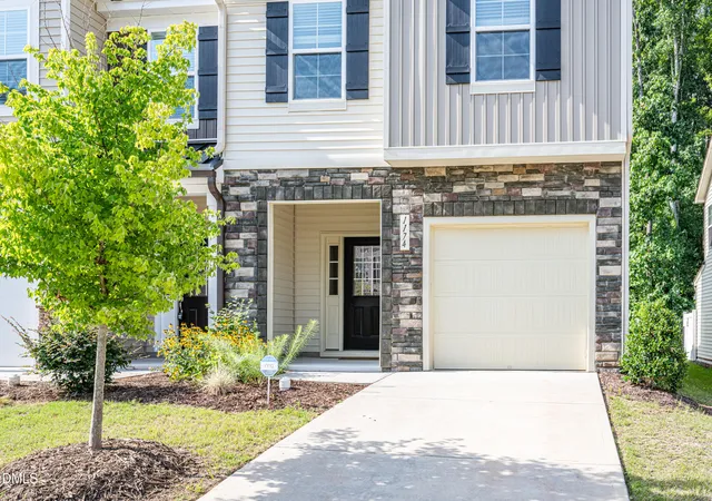 Homes for sale in Durham, NC | 1174 Channel Drop Dr, Durham, NC 27703 | MLS# 10178837