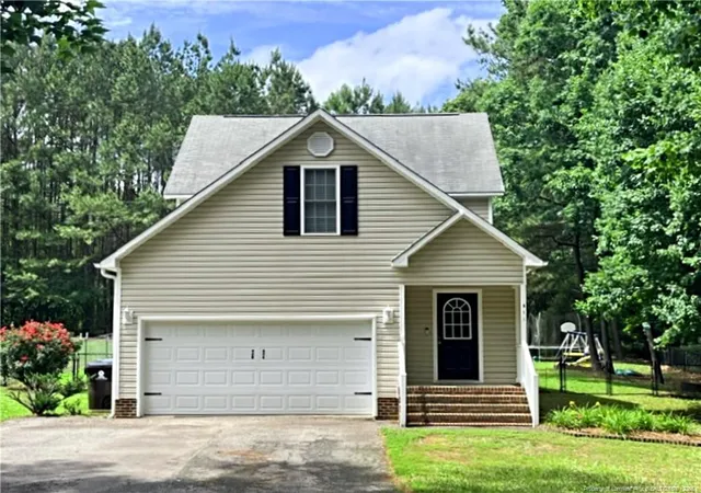 Photo 4 of Single family home for sale at 511 N Franklin Dr, Sanford, NC 27330 | MLS# 763270 | Listing updated on 2026-07-29