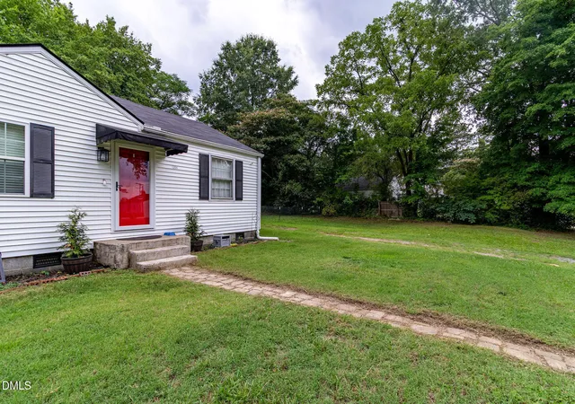 Homes for sale in Wilson, NC | 1204 Toisnot Ave Ne, Wilson, NC 27893 | MLS# 10178798